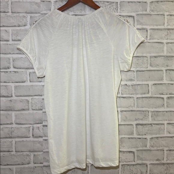 Denver Hayes White Blouse with lace detailing size large - Picture 6 of 8